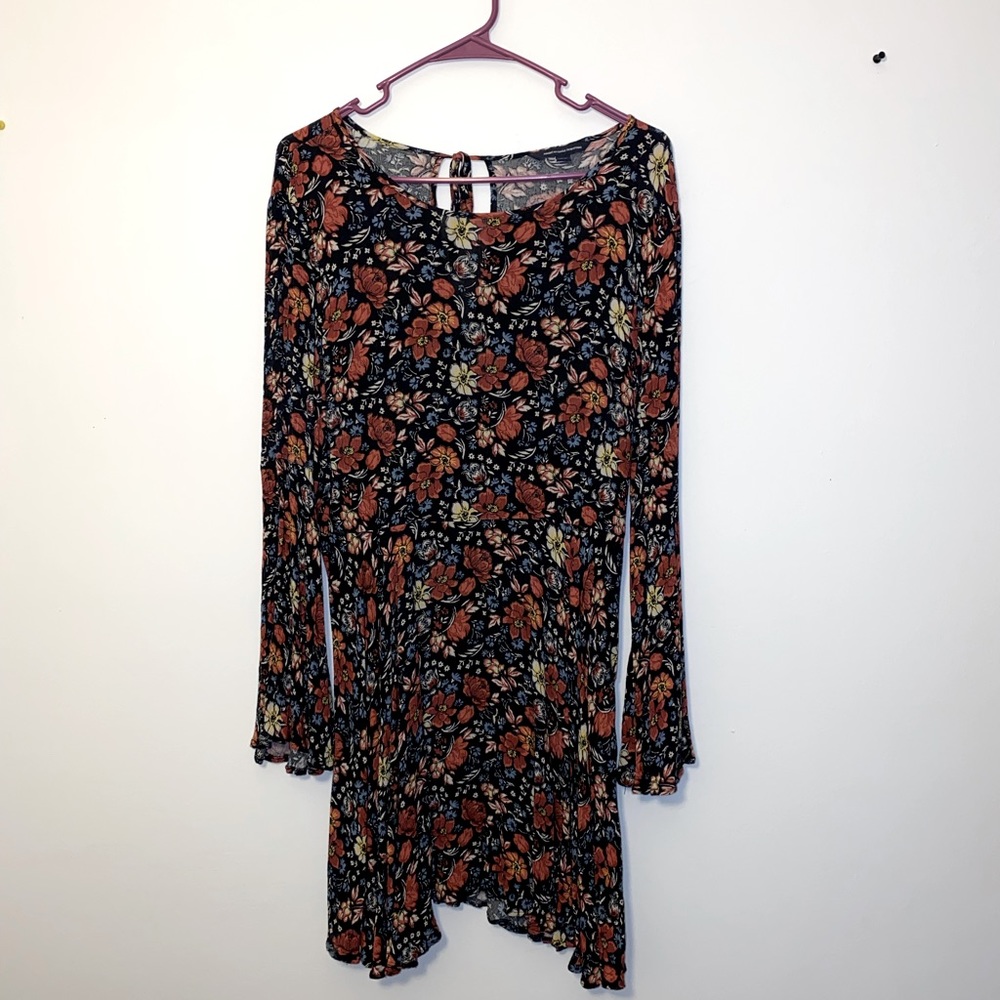 American Eagle Size Medium Bell Sleeve Floral Print Dress